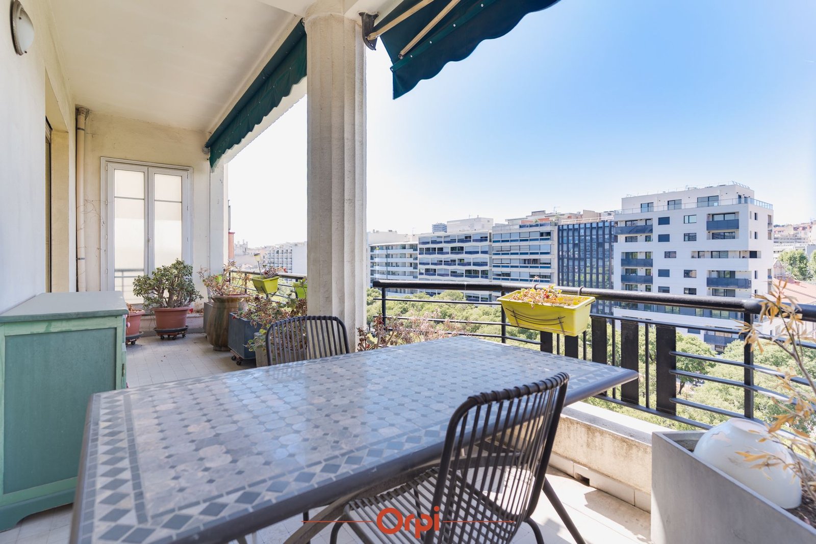 Appartement 2 chambres — 110 m² — Marseille