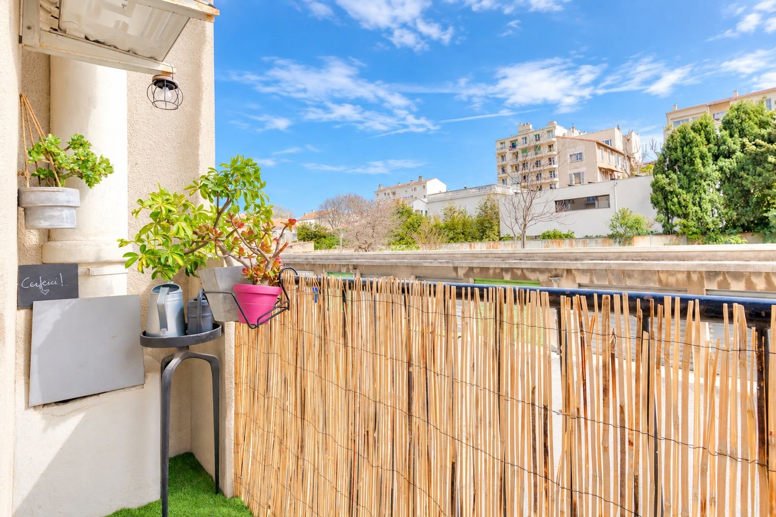 Appartement 2 chambres — 66 m² — Marseille